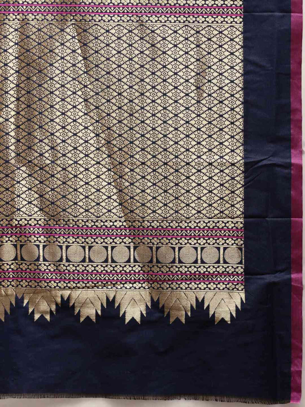 Kanjivaram Navy Colour Silk Blend Woven Design Saree