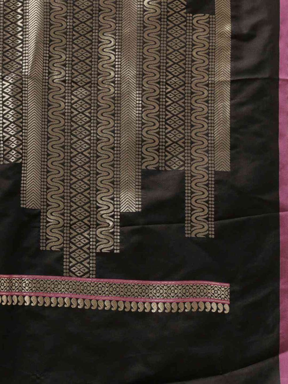 Stylish Kanjivaram Black Colour Silk Blend Woven Design Saree