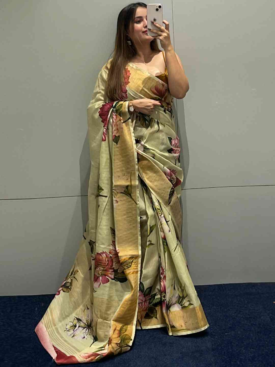 Floral Elegance Exclusive Pure Linen Saree