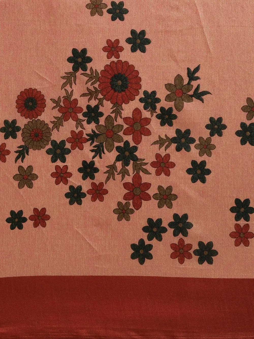 Stylish Silk Saree With Solid Floral Print