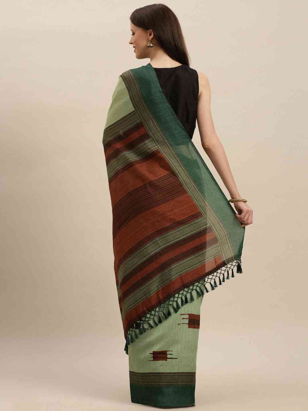 Beautiful Silk Saree With Geometric Prints