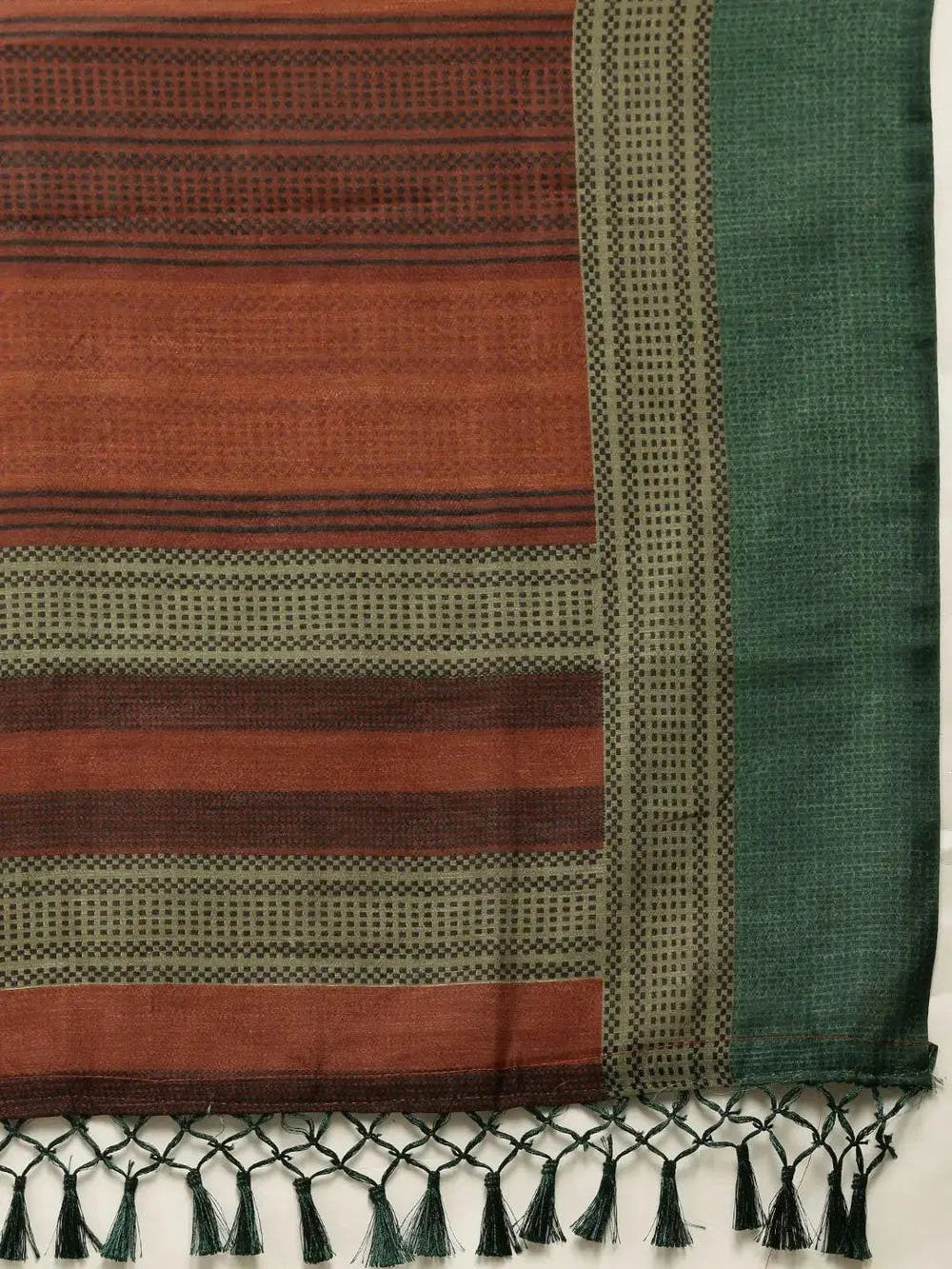 Beautiful Silk Saree With Geometric Prints