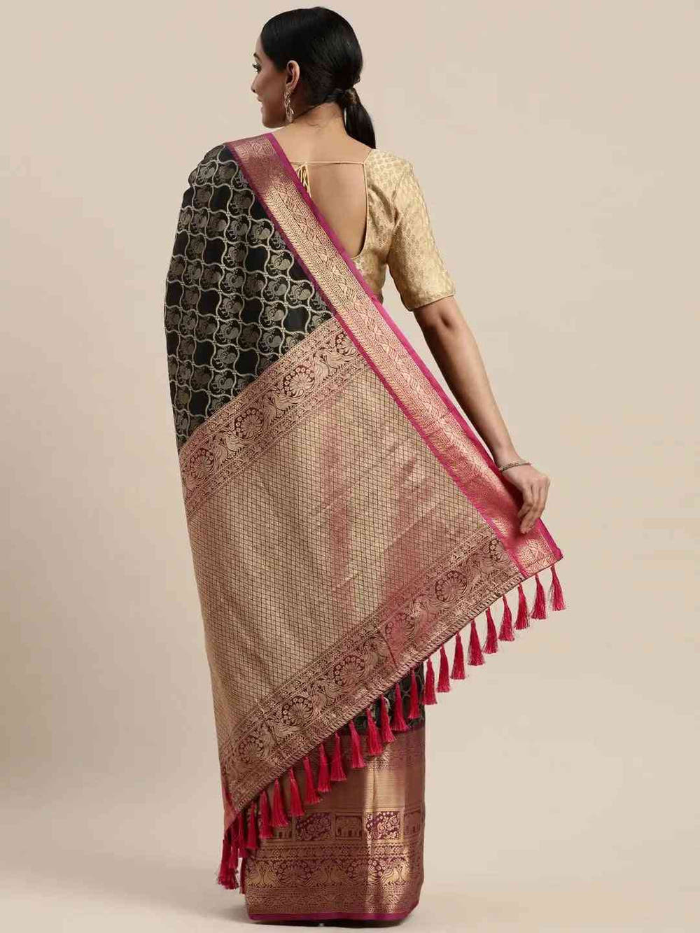 Soft Silk Black Colour Kanjivaaram Traditional Wear Saree