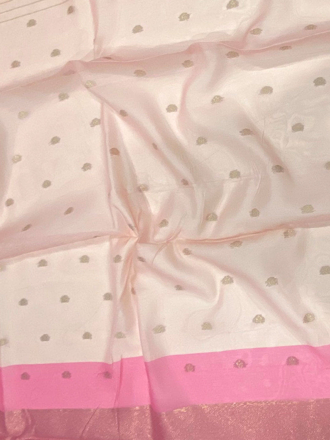 Daisy Pink Flower Vely Print Saree
