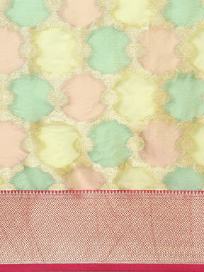 Soft Silk Kanjivaaram Saree With Ethnic Motif Border