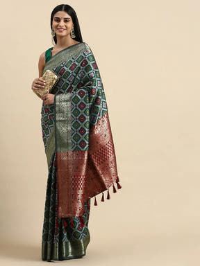 Patola Soft Silk Banarasi Saree With Zari border 