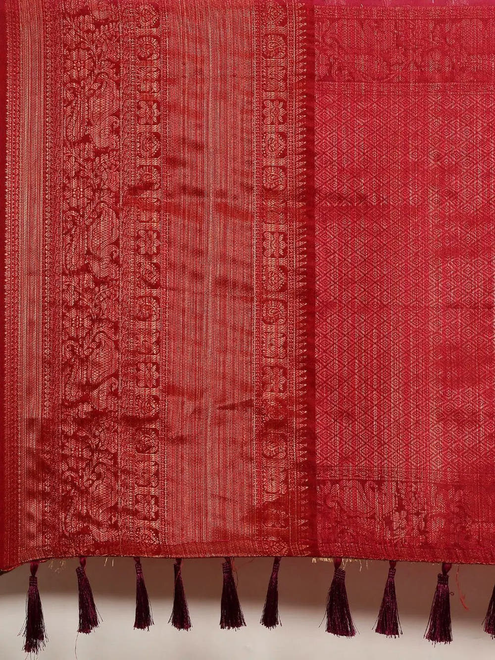 Designer Digital Flower Print Pattu Banarasi Silk Saree
