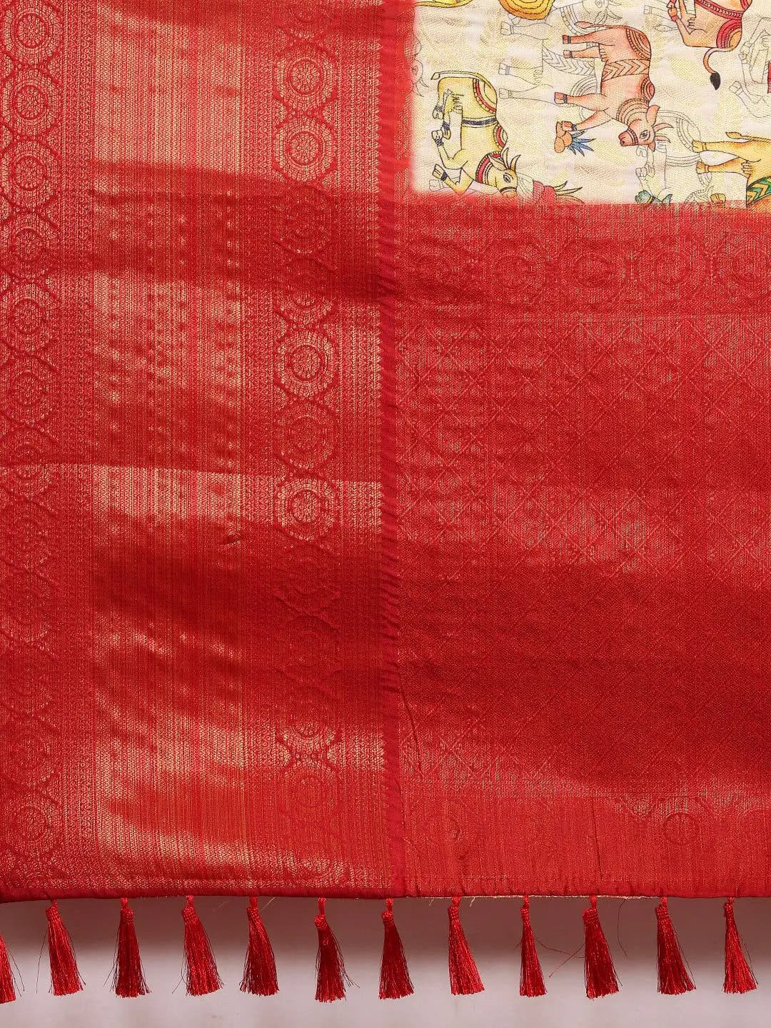 Beige Colour Digital Kalamkari Print Pattu Banarasi Silk Saree