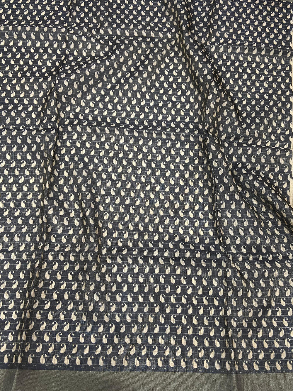 White Ikkat Zigzag Saree