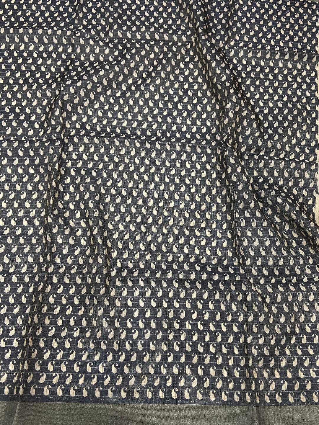 White Ikkat Zigzag Saree