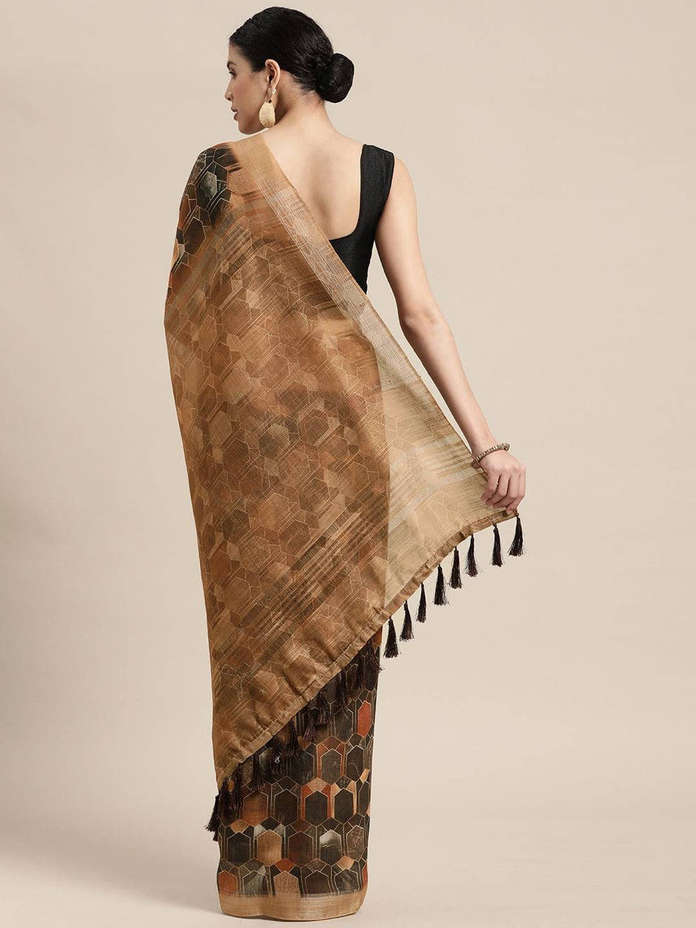 Exclusive Soft Linen Geometric Print Festive Wear Saree