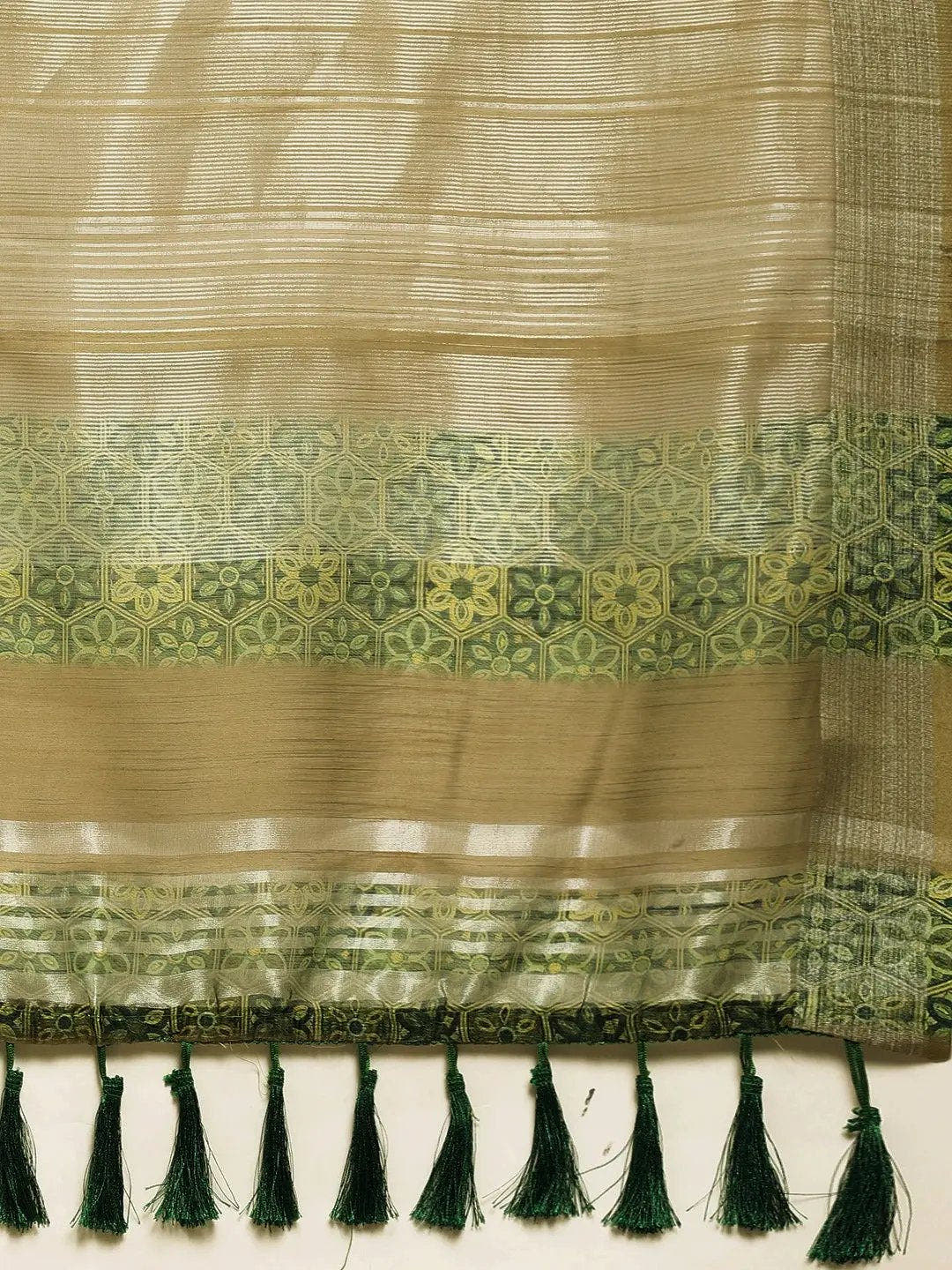 Beautiful Green Colour Digital Floral Print Soft Linen Saree