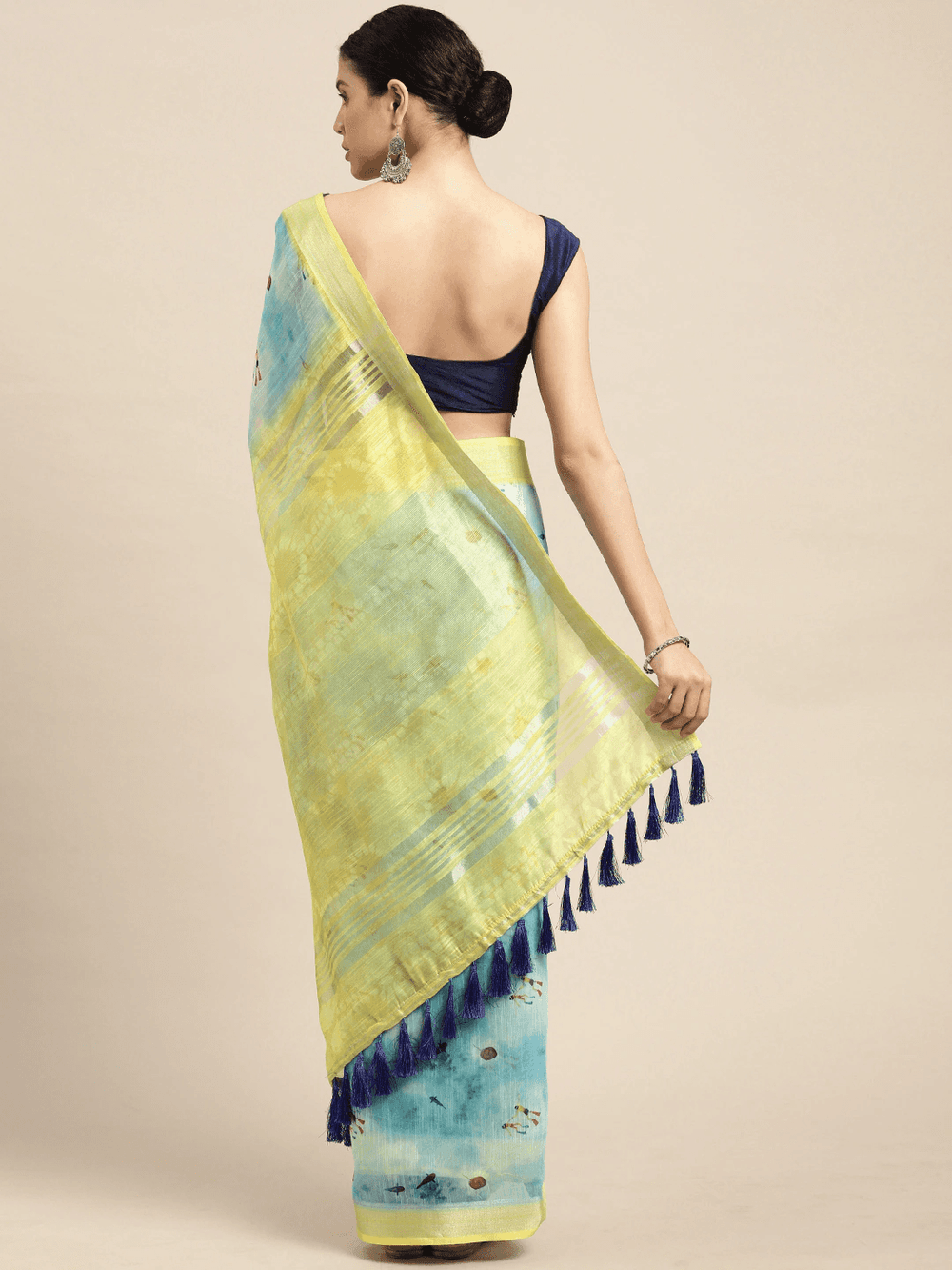Beautiful Digital Flower Print Design Soft Linen Saree
