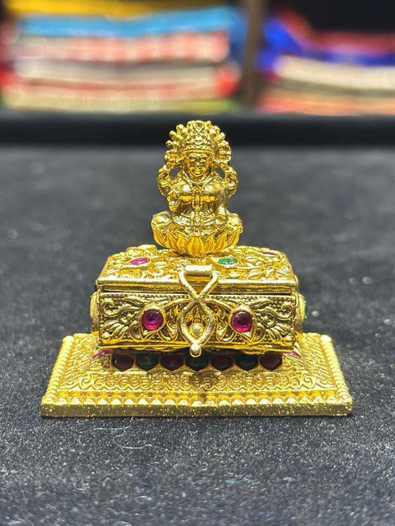 Lakshmi    Kumkum    Kankavati