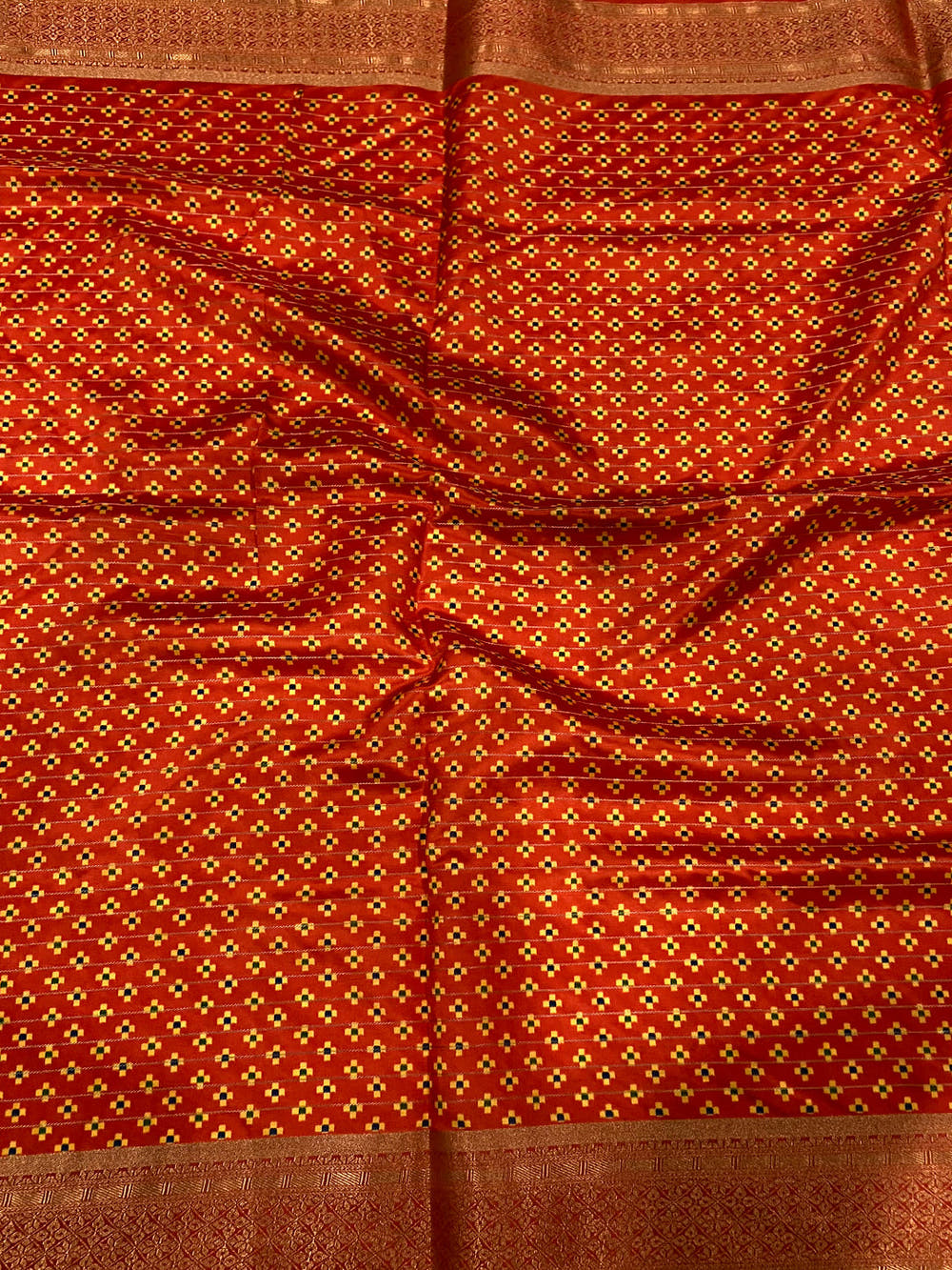 Designer Soft Silk Zari Chex Saree