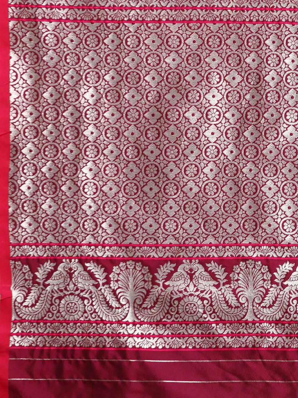 Banarasi Zari Silk Saree With Ethnic Motifs