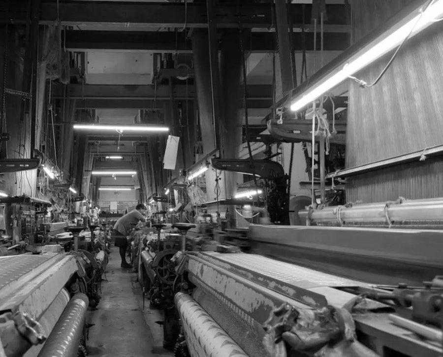 Vastranand artisans handcrafting sarees at our Surat factory